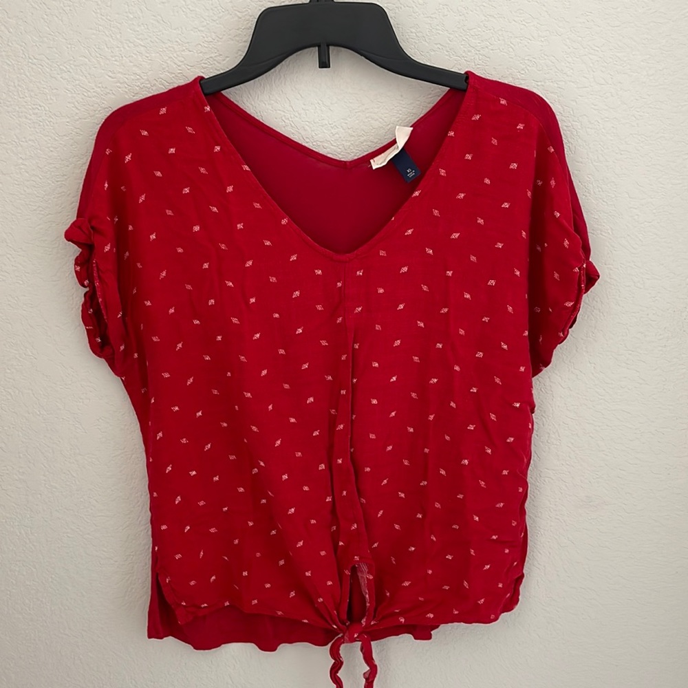 Red Patterned Front-Tie T-shirt